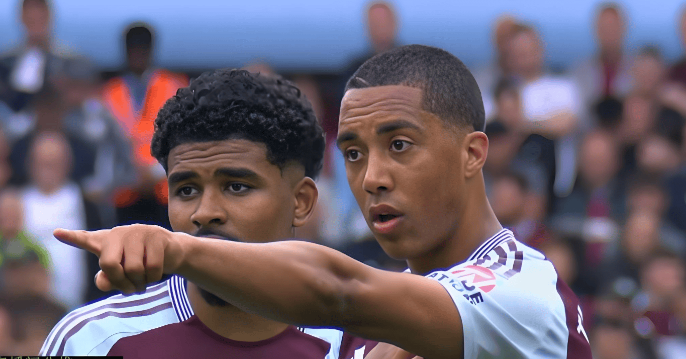 关于赛地聚焦——足总杯赛后热度飙升,丹佛掘金篮板制胜,悬念犹存,资深球员宣示担当的信息 关于赛地聚焦——足总杯赛后热度飙升,丹佛掘金篮板制胜,悬念犹存,资深球员宣示担当的信息